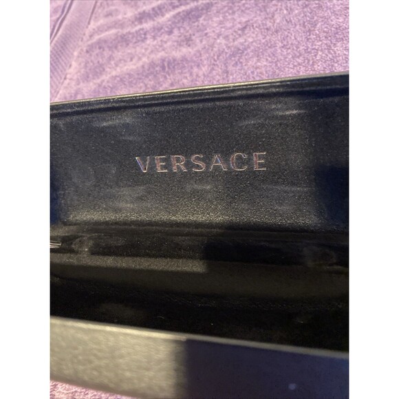 Small Versace Authentic Hard Eyeglasses Case  and‎ Cleaning Cloth - Picture 5 of 7